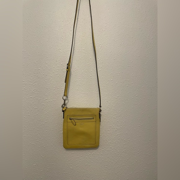 COACH Lemon Yellow Legacy Leather Crossbody Swingpack Bag  Classic Preppy - Picture 1 of 11